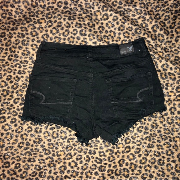 American Eagle Hi-Rise Festival Shorts - Picture 2 of 3